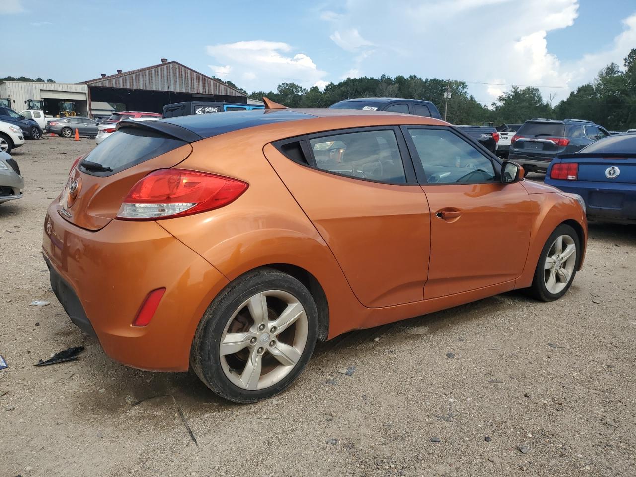 2014 Hyundai Veloster vin: KMHTC6AD1EU189942