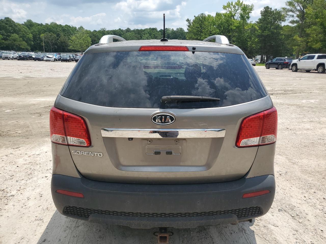 2013 Kia Sorento Lx vin: 5XYKT4A66DG364384