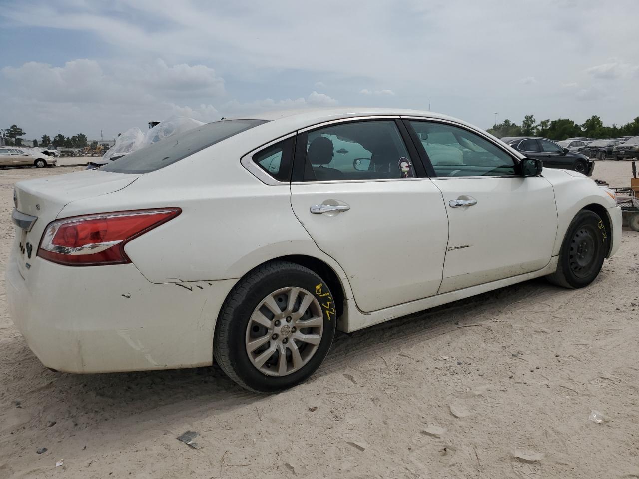 2013 Nissan Altima 2.5 vin: 1N4AL3AP4DC211981