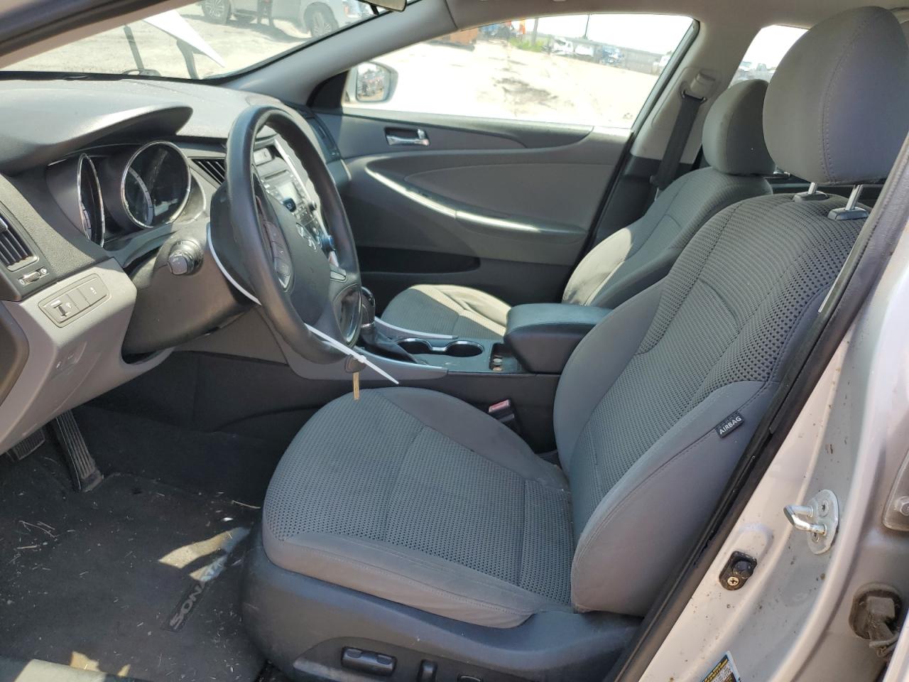 5NPEB4AC6BH001739 2011 Hyundai Sonata Gls