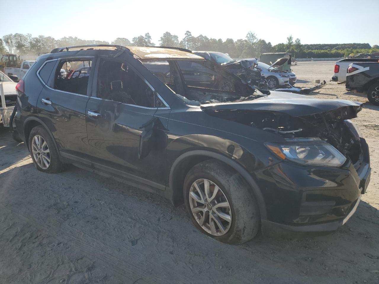 Lot #2976634563 2018 NISSAN ROGUE S