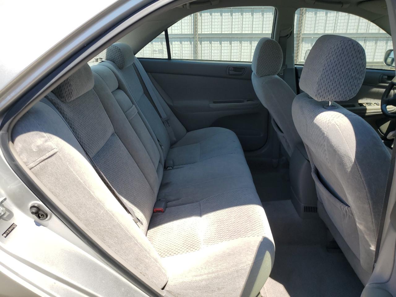 4T1BE32K44U316702 2004 Toyota Camry Le