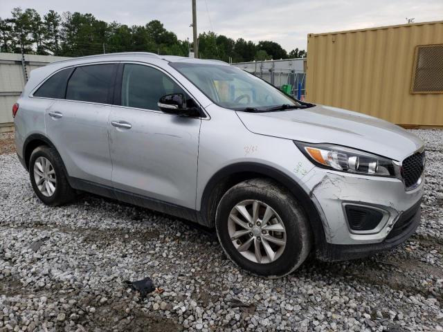 VIN 5XYPG4A3XHG261605 2017 KIA Sorento, LX no.4