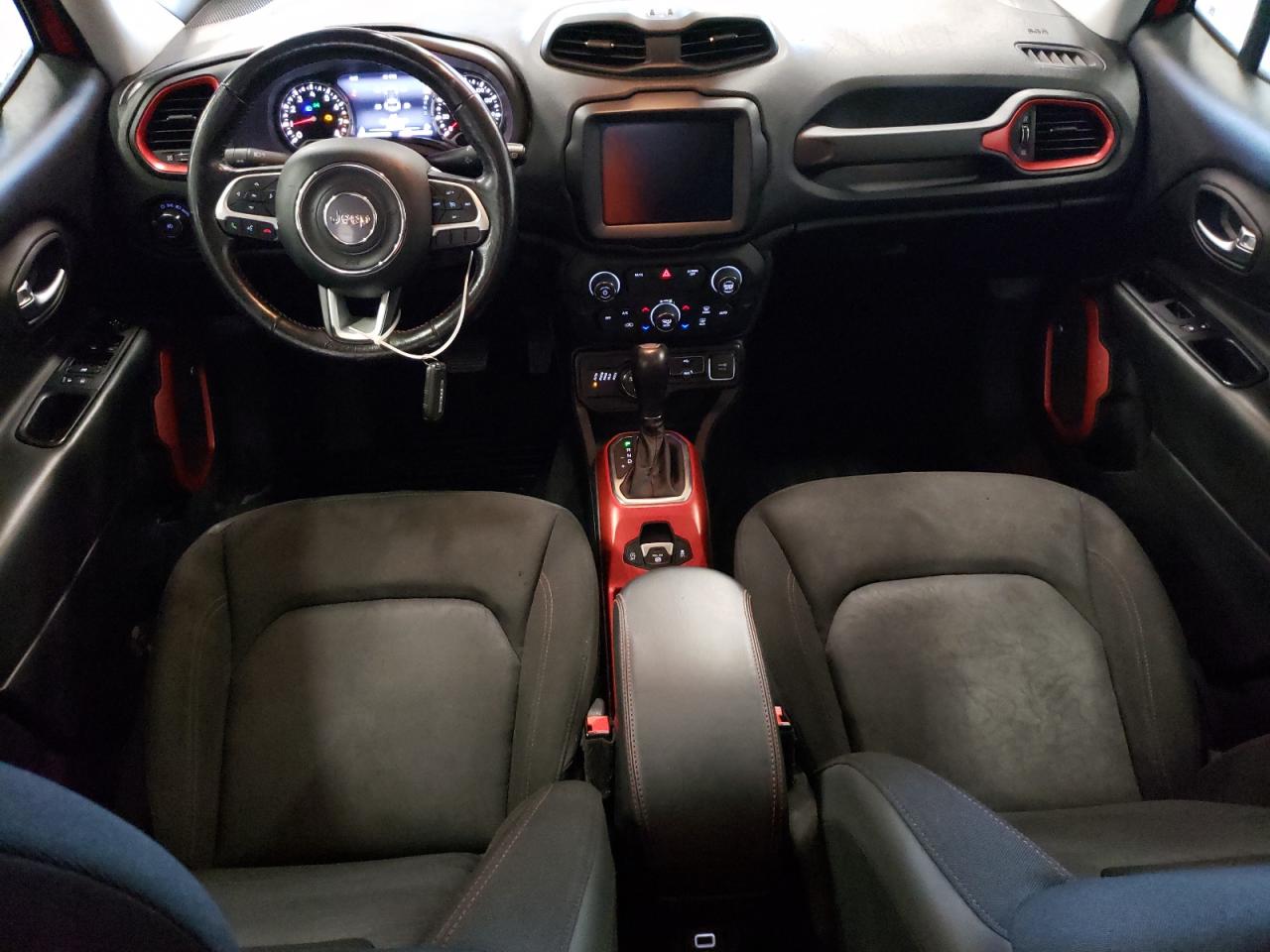 ZACNJBC17KPJ92529 2019 Jeep Renegade Trailhawk