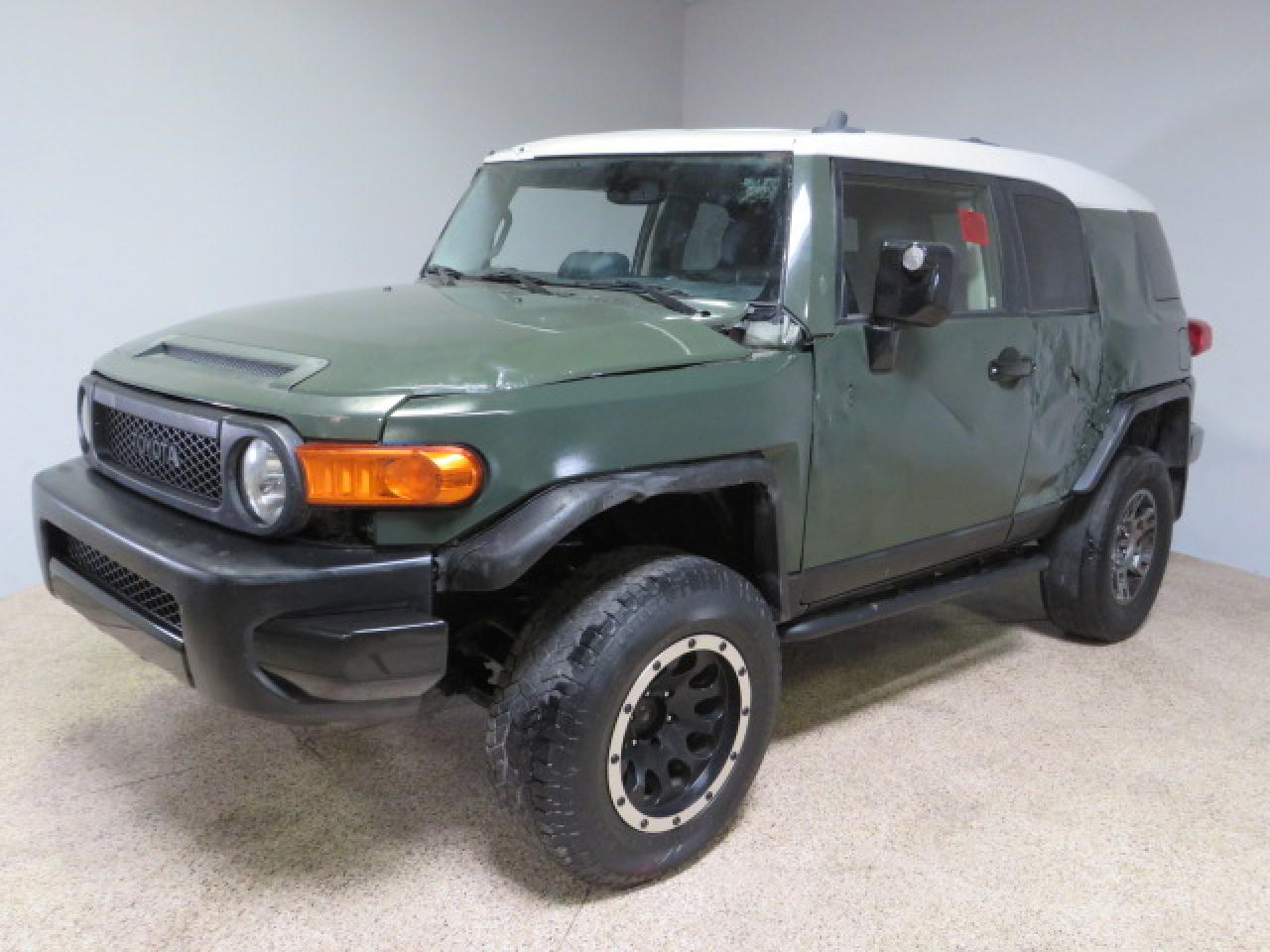 2014 Toyota Fj Cruiser vin: JTEBU4BF7EK186066