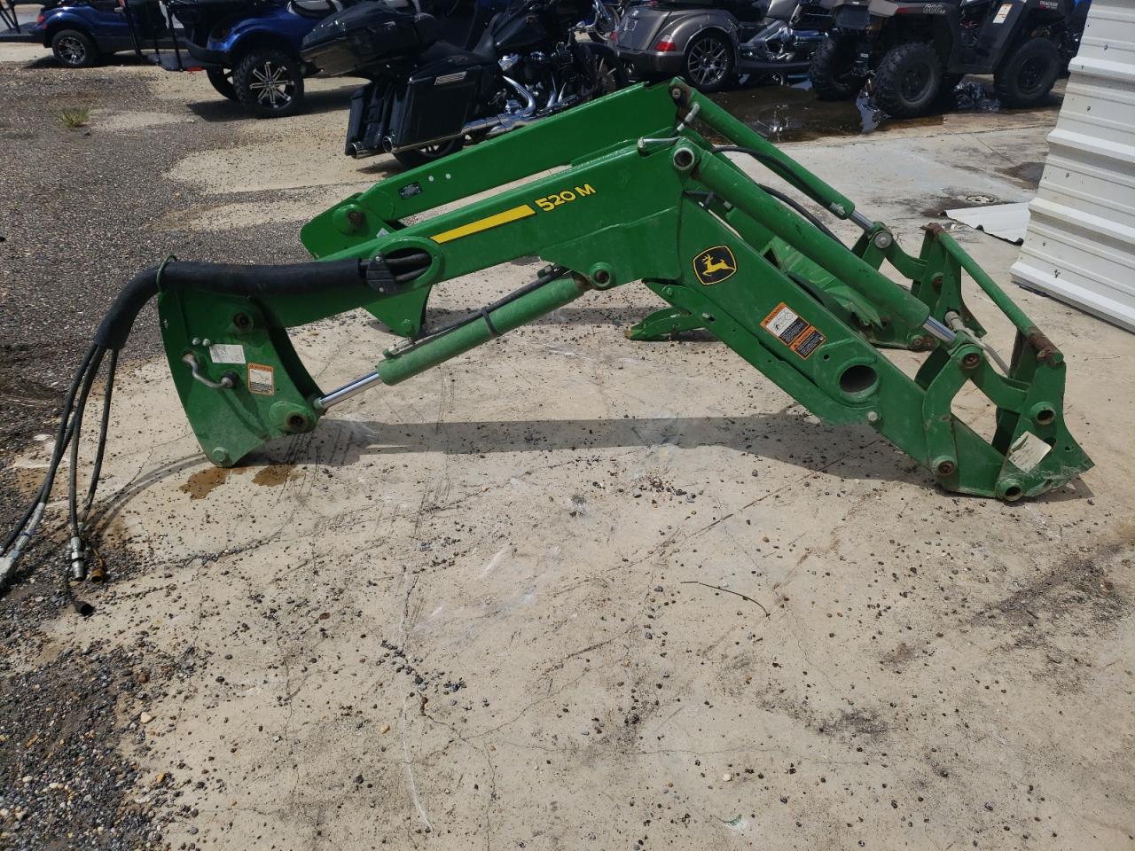 Lot #2686777772 2022 JOHN DEERE 520M