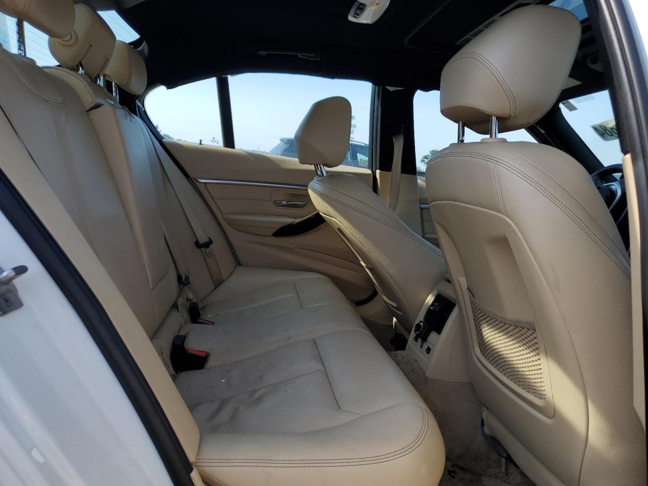 WBA8E3G54GNT79442 2016 BMW 328 Xi Sulev