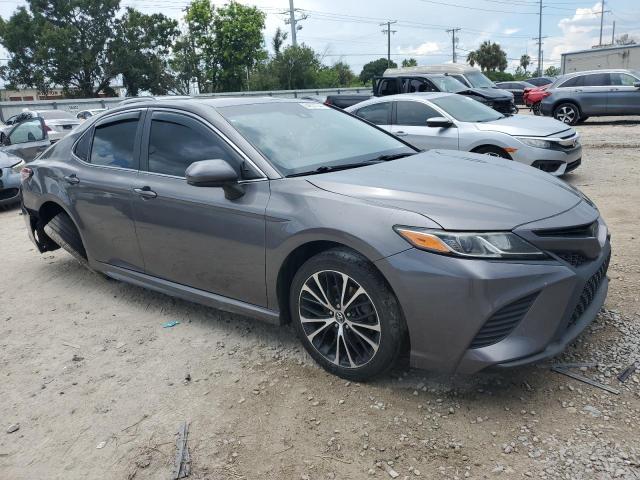 VIN 4T1B11HK6JU577056 2018 Toyota Camry, L no.4