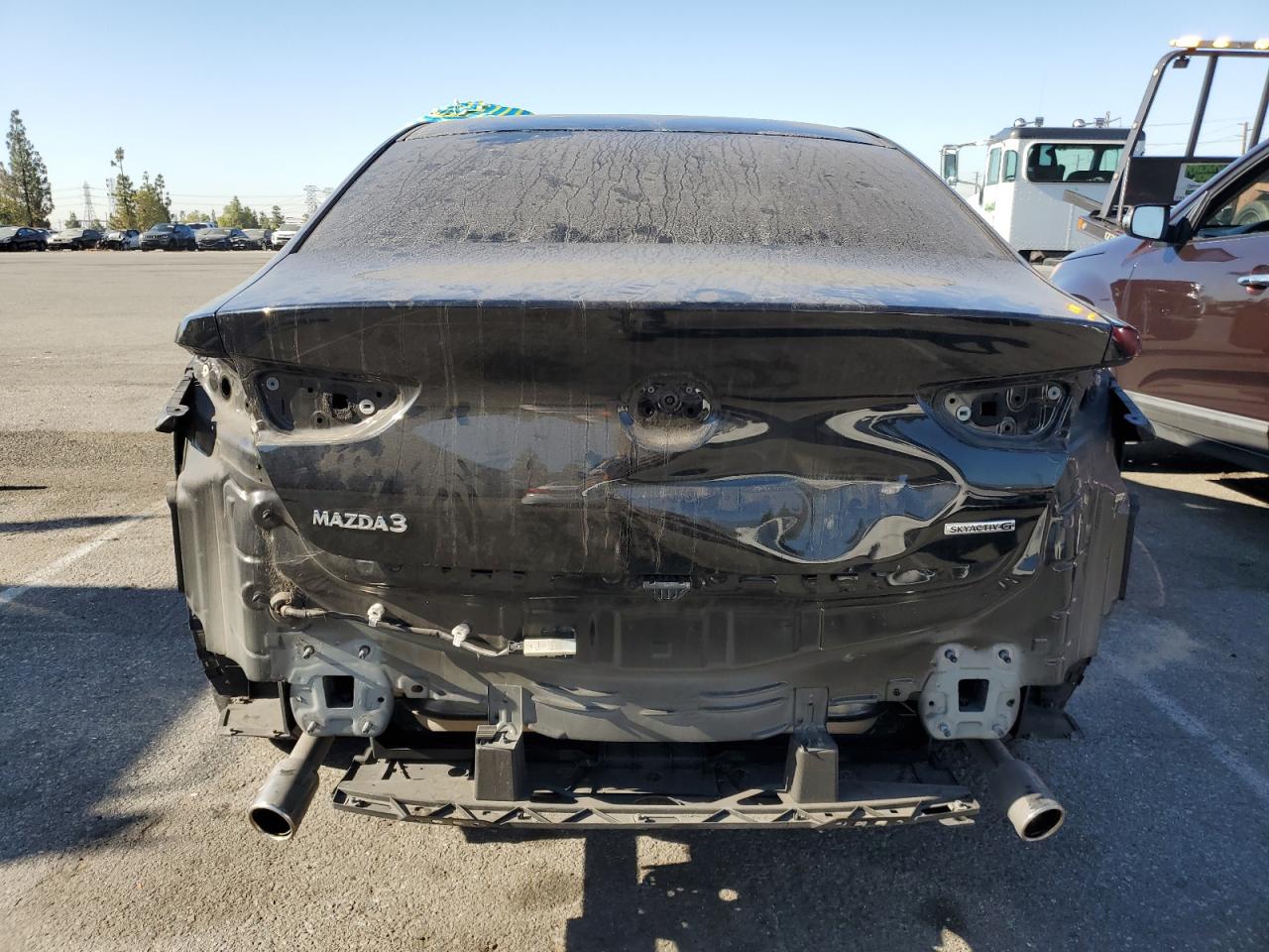 JM1BPAAL8M1305524 2021 Mazda 3