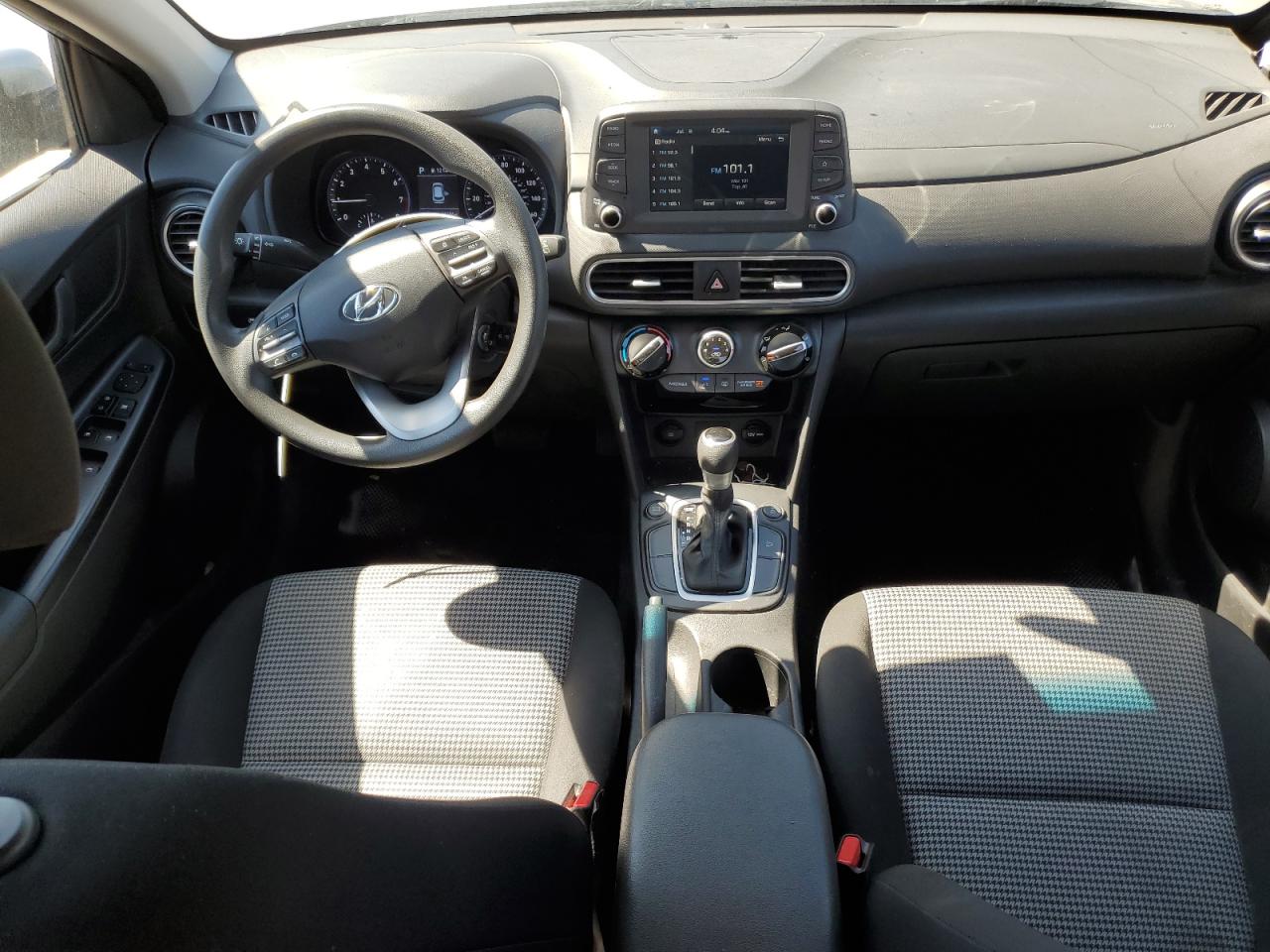 KM8K1CAA5KU308870 2019 Hyundai Kona Se