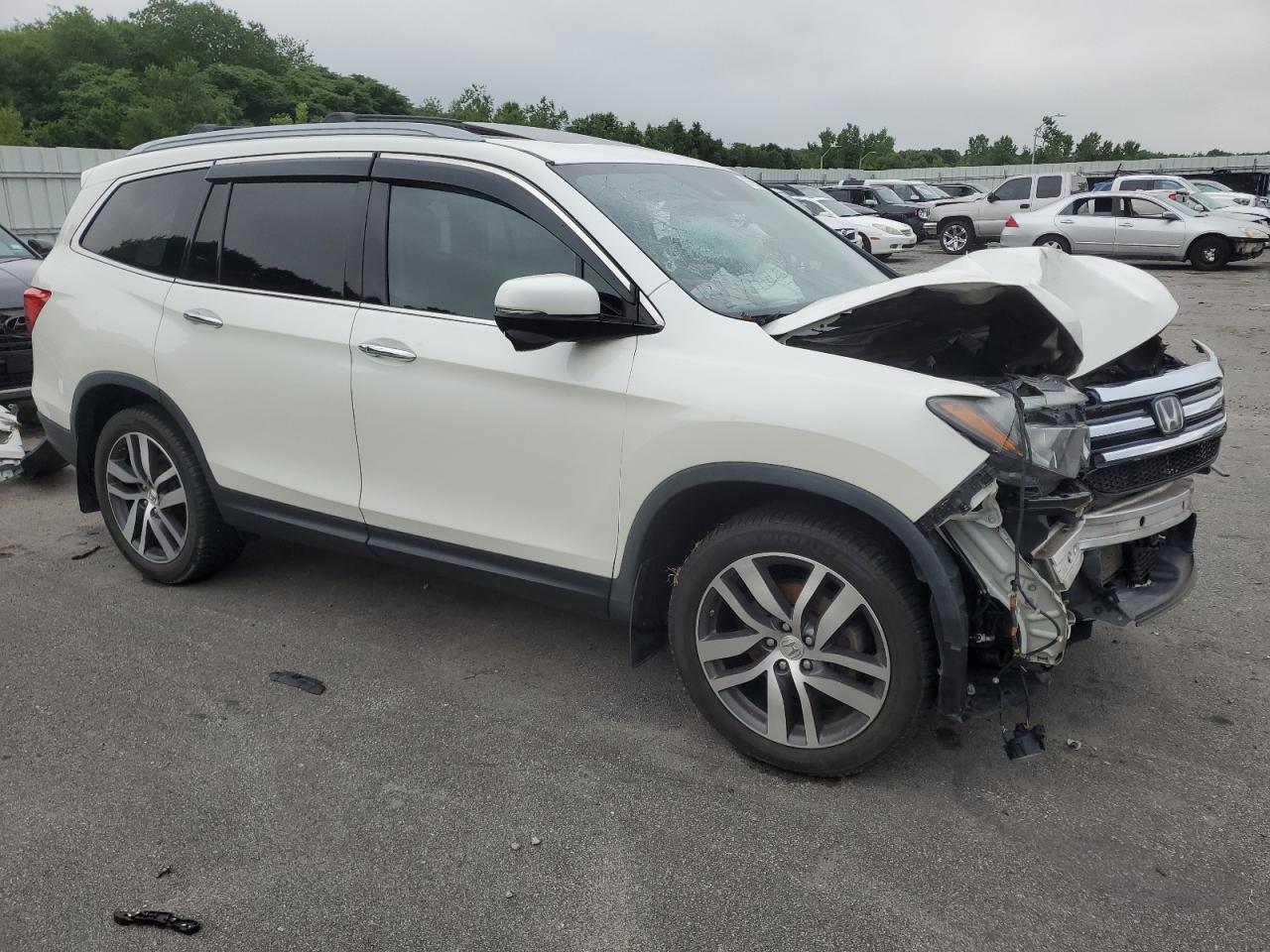 5FNYF6H94HB073523 2017 Honda Pilot Touring