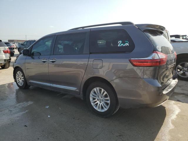 VIN 5TDYK3DC0FS675887 2015 Toyota Sienna, Xle no.2