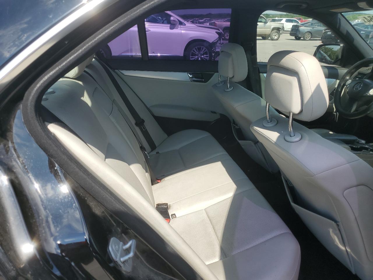 WDDGF54X39R052531 2009 Mercedes-Benz C 300