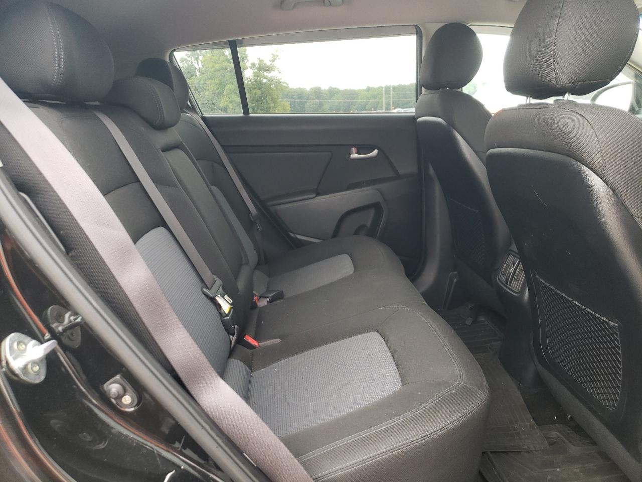 KNDPBCAC1F7683278 2015 Kia Sportage Lx