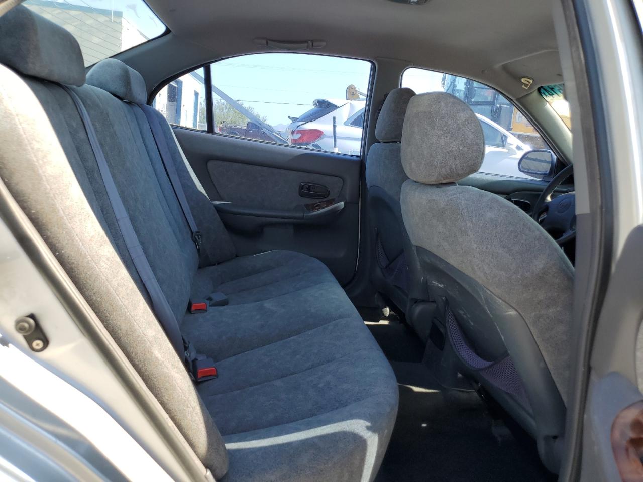 KMHDN45D72U432632 2002 Hyundai Elantra Gls