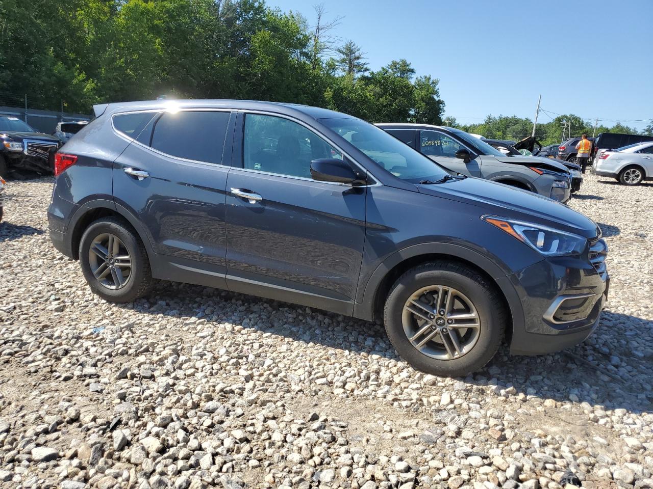 2017 Hyundai Santa Fe Sport vin: 5NMZTDLB1HH000894