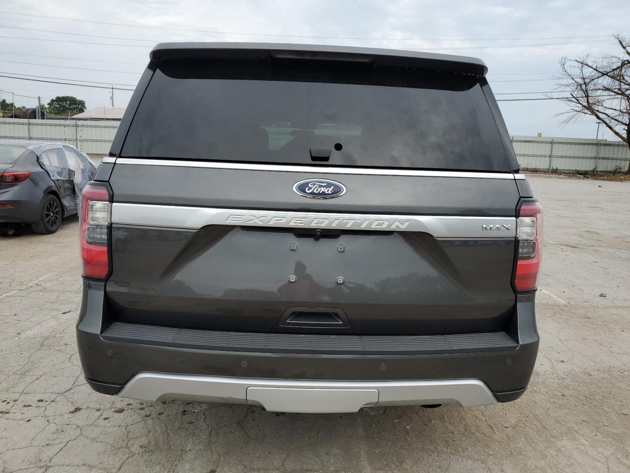 2019 Ford Expedition Max Platinum vin: 1FMJK1MT0KEA16872