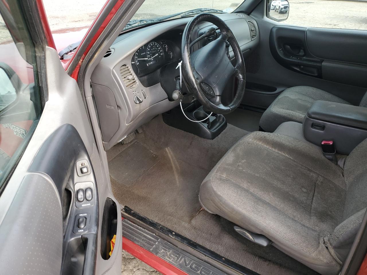 1FTZR15V3YTB32591 2000 Ford Ranger Super Cab