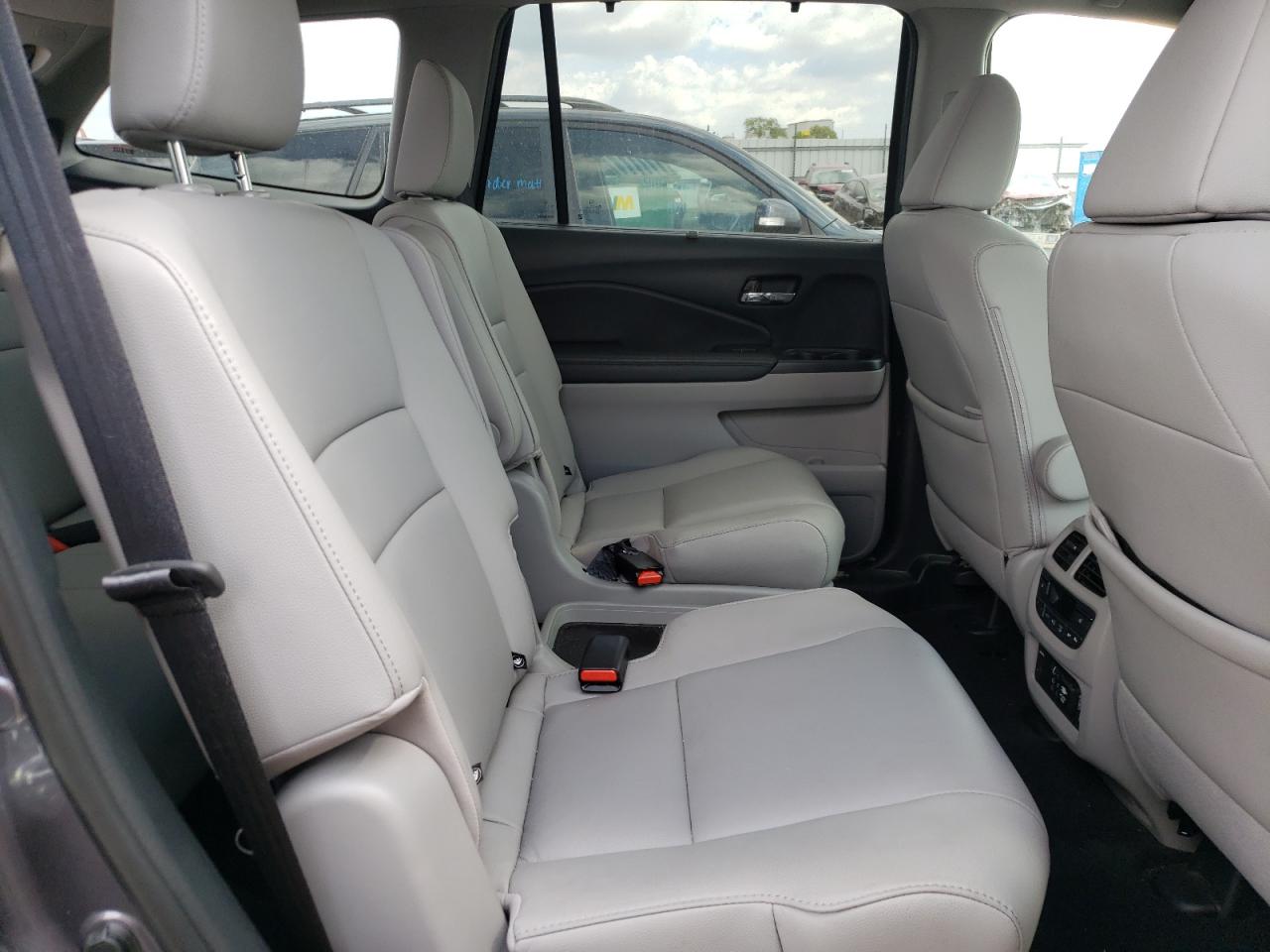 5FNYF6H66NB021361 2022 Honda Pilot Touring