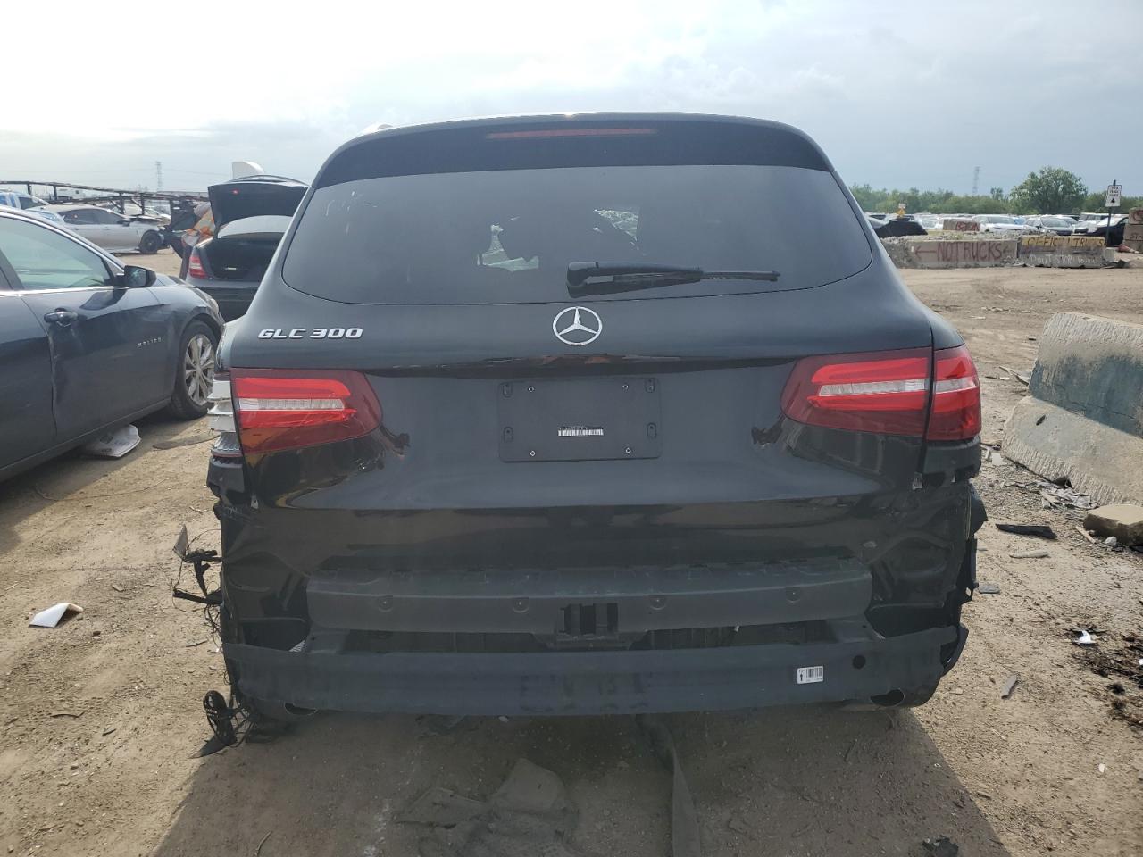 WDC0G4JB7HV010150 2017 Mercedes-Benz Glc 300