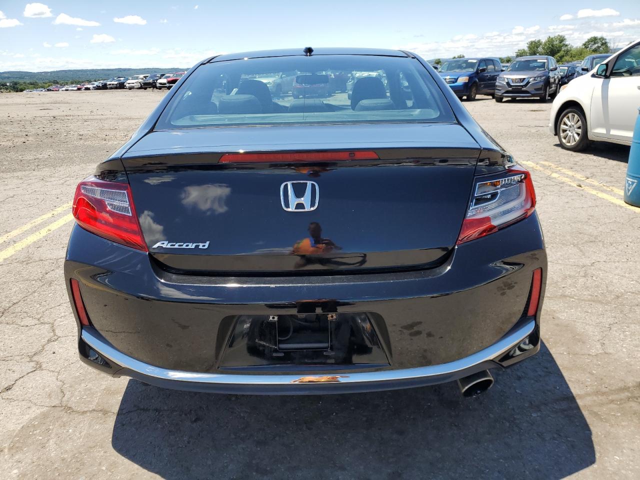 1HGCT1B81GA001256 2016 Honda Accord Exl