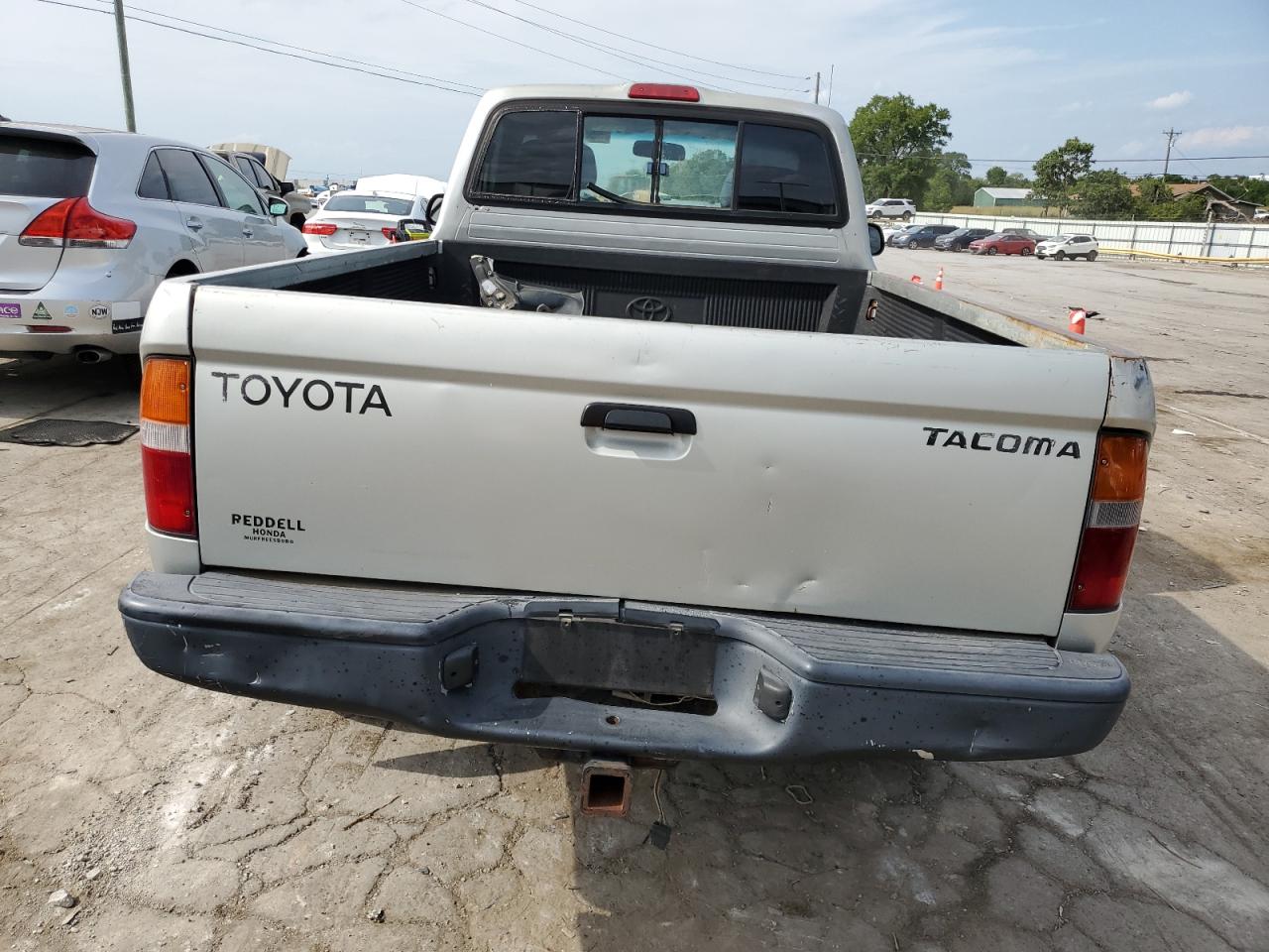 5TEPM62N1YZ693168 2000 Toyota Tacoma