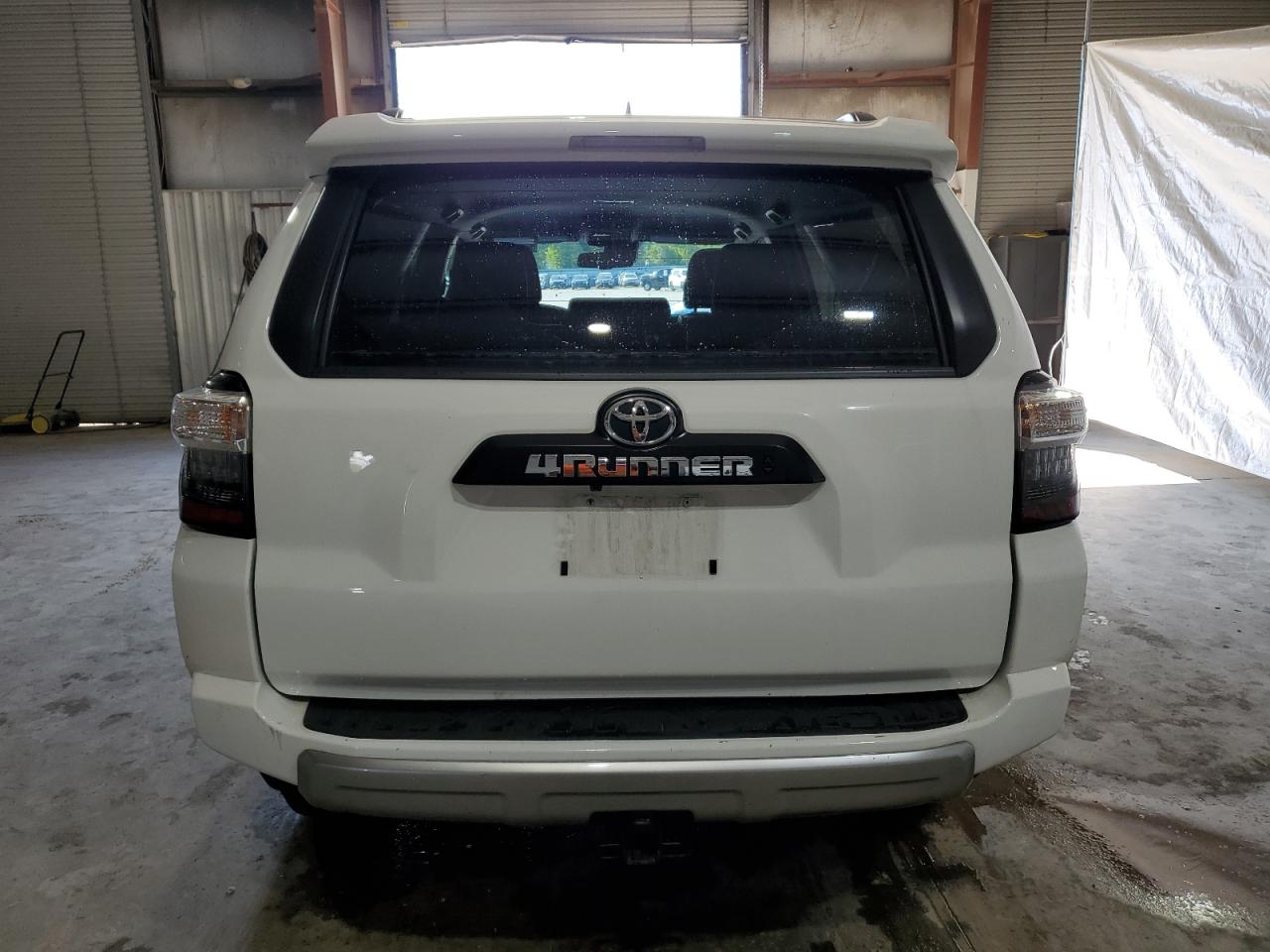 Lot #2711207928 2023 TOYOTA 4RUNNER SE