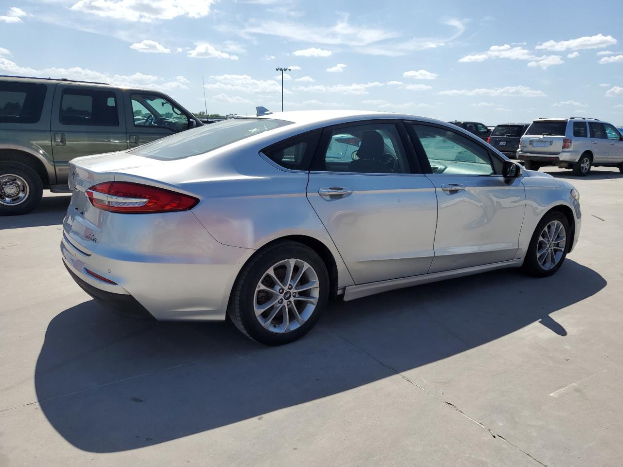 2019 Ford Fusion Se vin: 3FA6P0LU1KR139311