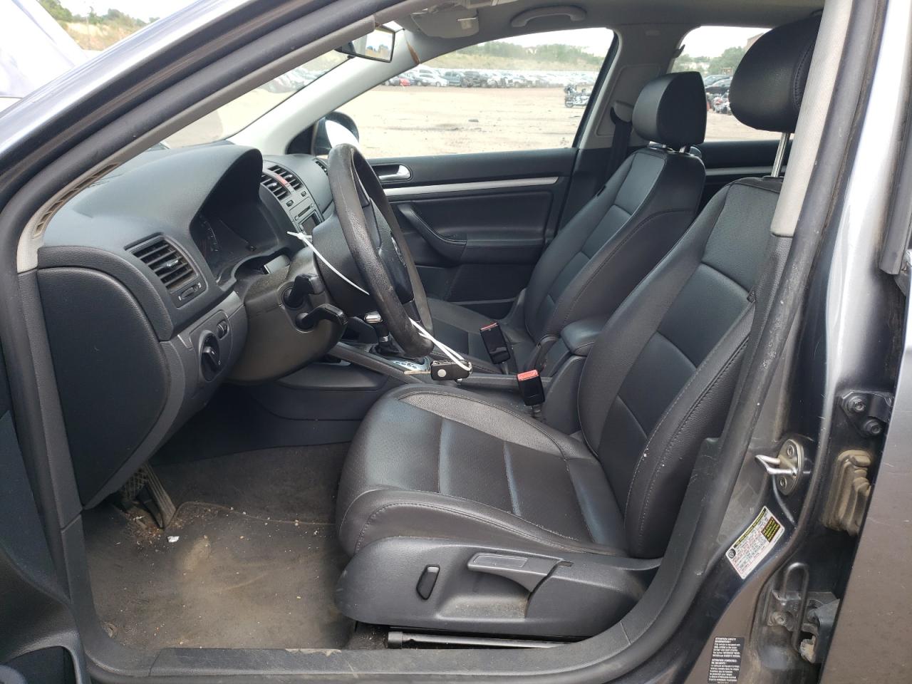 3VWSF71KX6M800453 2006 Volkswagen Jetta 2.5 Option Package 1