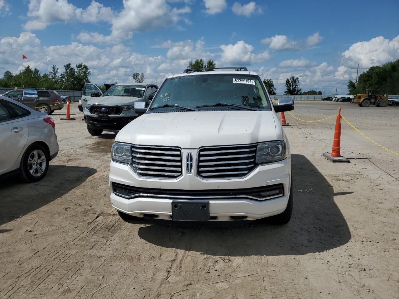 2015 Lincoln Navigator vin: 5LMJJ2JT0FEJ00674