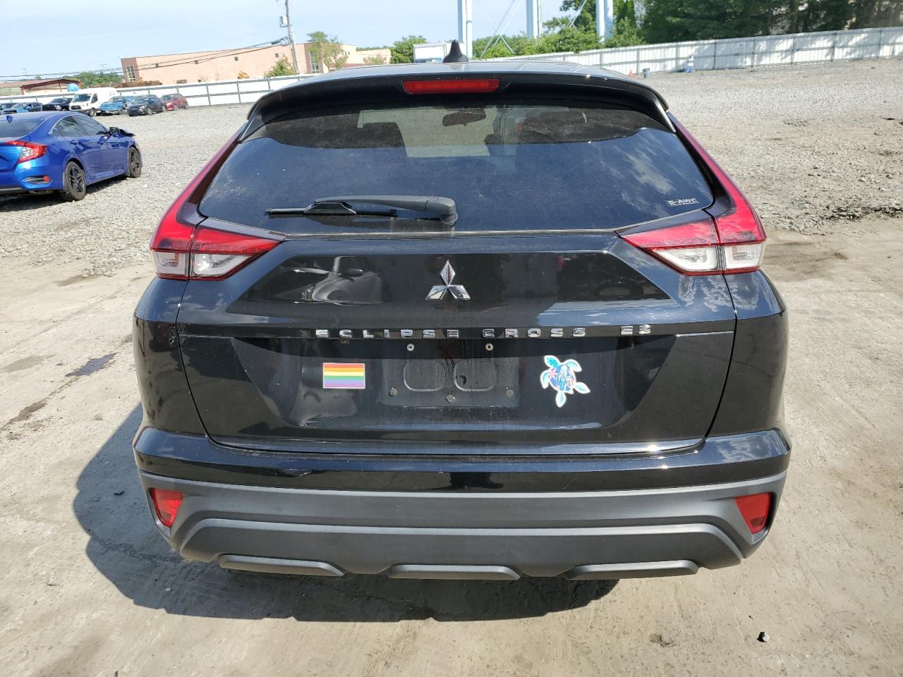 JA4ATUAA1NZ043298 2022 Mitsubishi Eclipse Cross Es