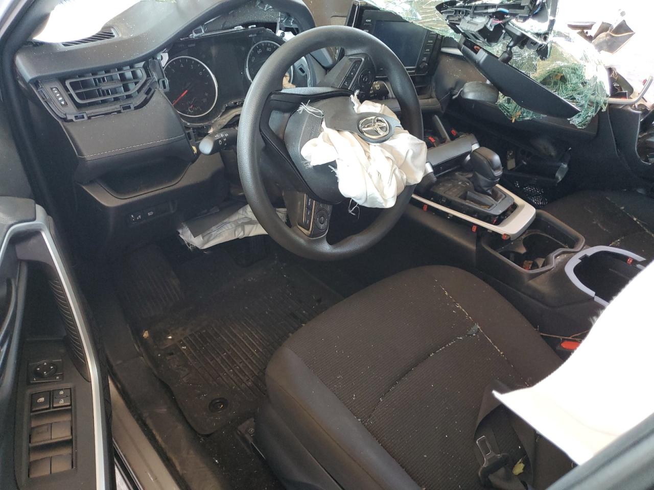 2T3H1RFV0MC146442 2021 Toyota Rav4 Le