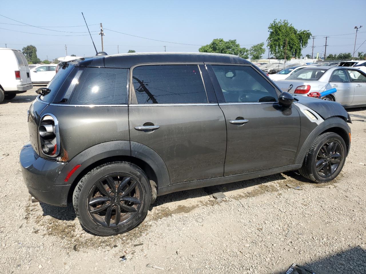 2014 Mini Cooper Countryman vin: WMWZB3C52EWR40411