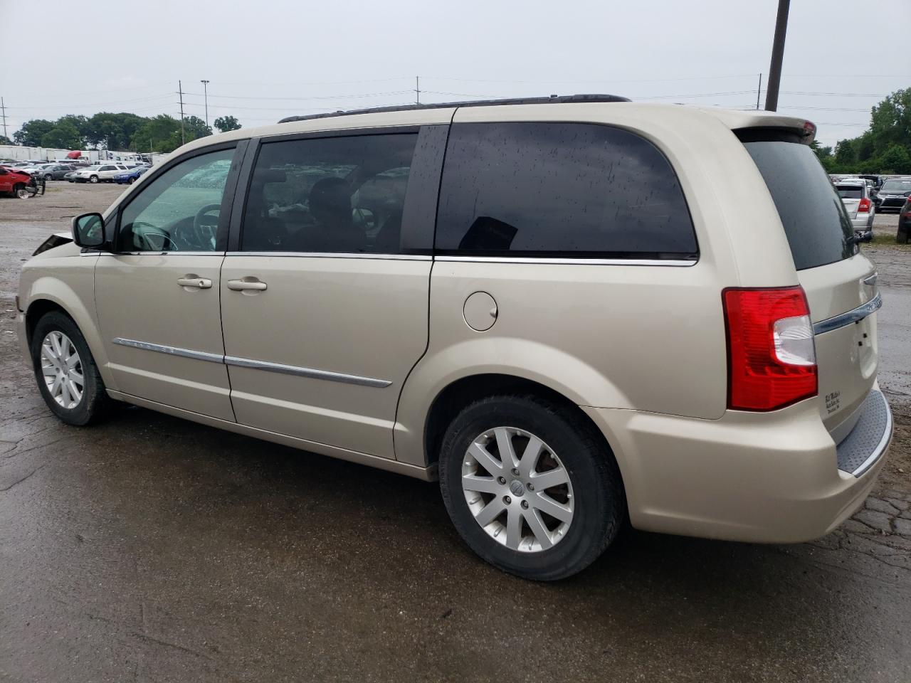 Lot #2733846250 2014 CHRYSLER TOWN & COU