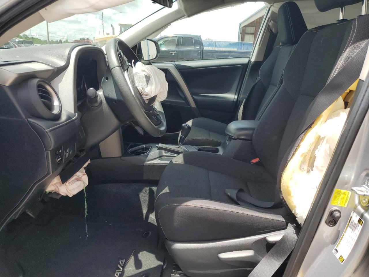 2T3WFREV2HW399003 2017 Toyota Rav4 Xle