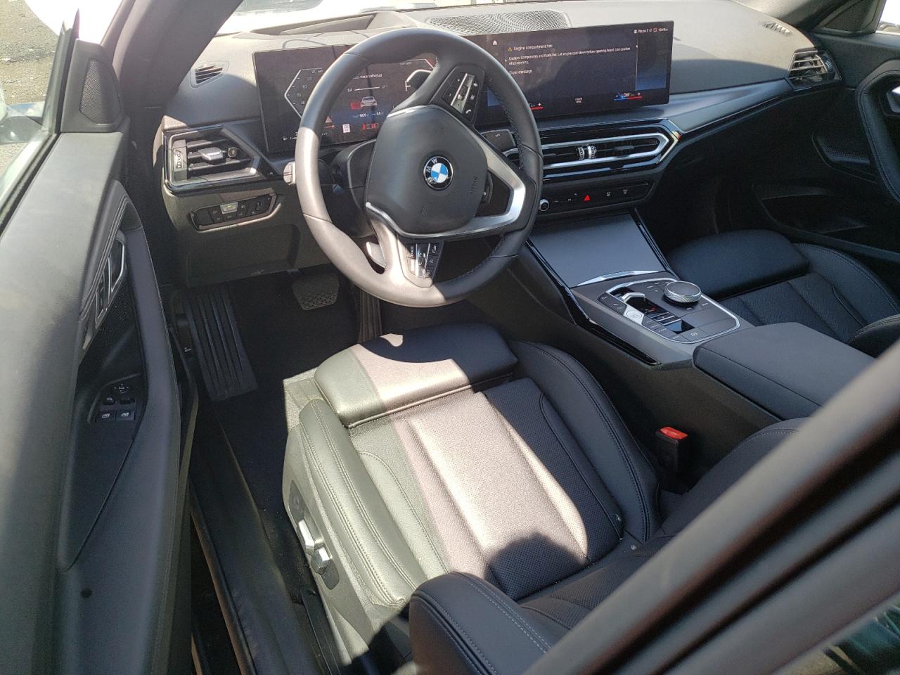 3MW33CM06P8D09176 2023 BMW 230Xi