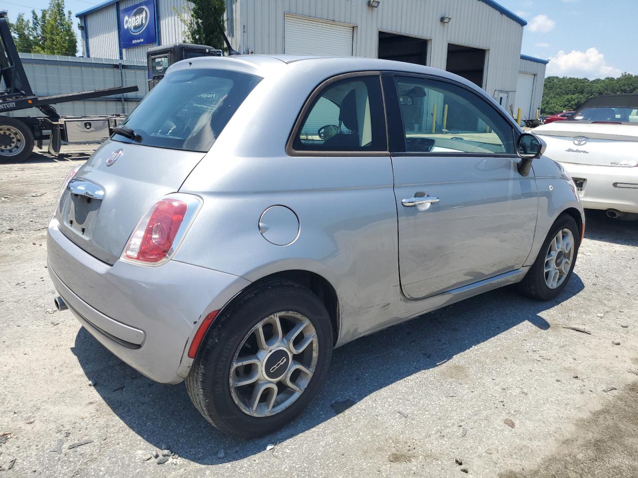 2015 Fiat 500 Pop vin: 3C3CFFAR9FT623810