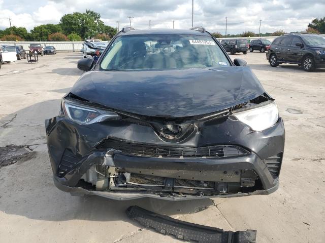 VIN 2T3BFREV5JW727082 2018 Toyota RAV4, LE no.5