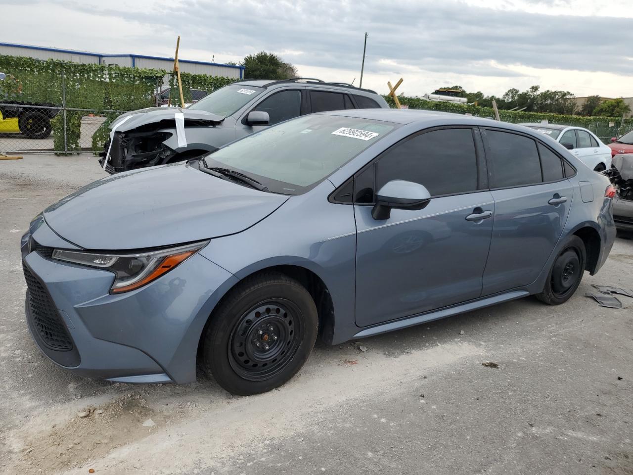 2020 Toyota Corolla Le vin: JTDEPRAE6LJ049704