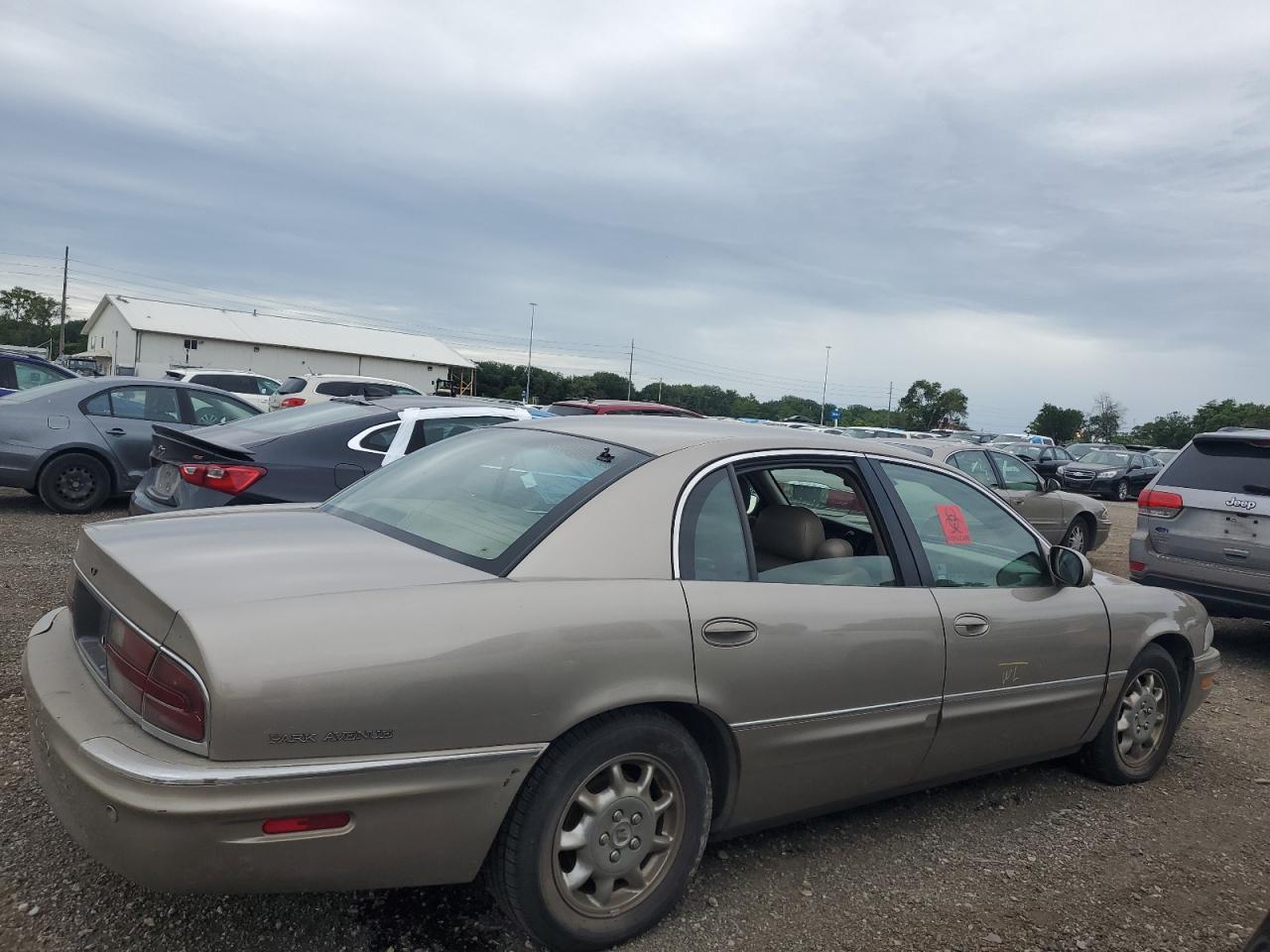 Lot #3030670125 2003 BUICK PARK AVENU