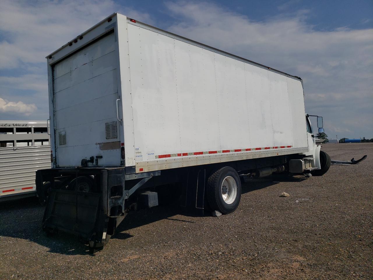 Lot #2736602805 2017 FREIGHTLINER M2 106 MED