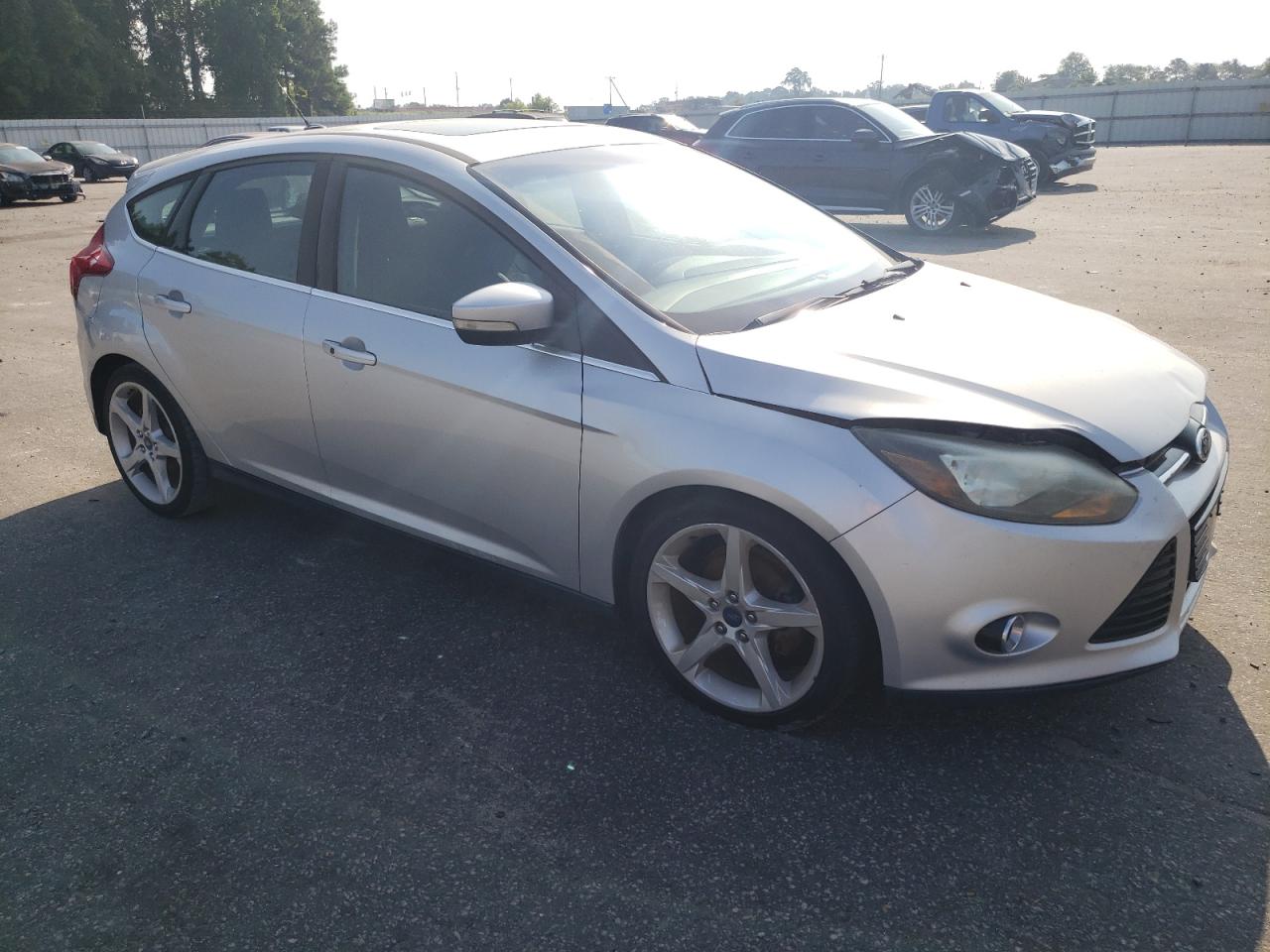 1FAHP3N28CL419958 2012 Ford Focus Titanium