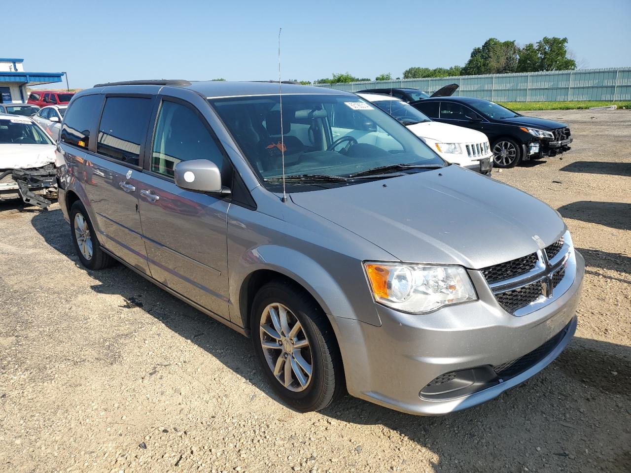 Lot #2986847131 2016 DODGE GRAND CARA