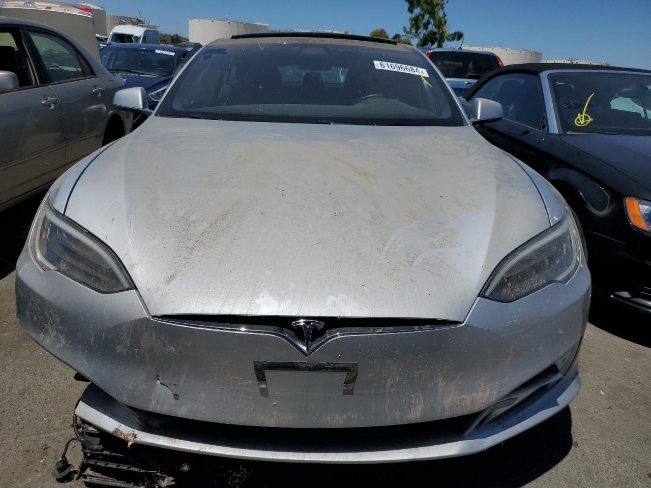 5YJSA1E43JF259513 2018 Tesla Model S