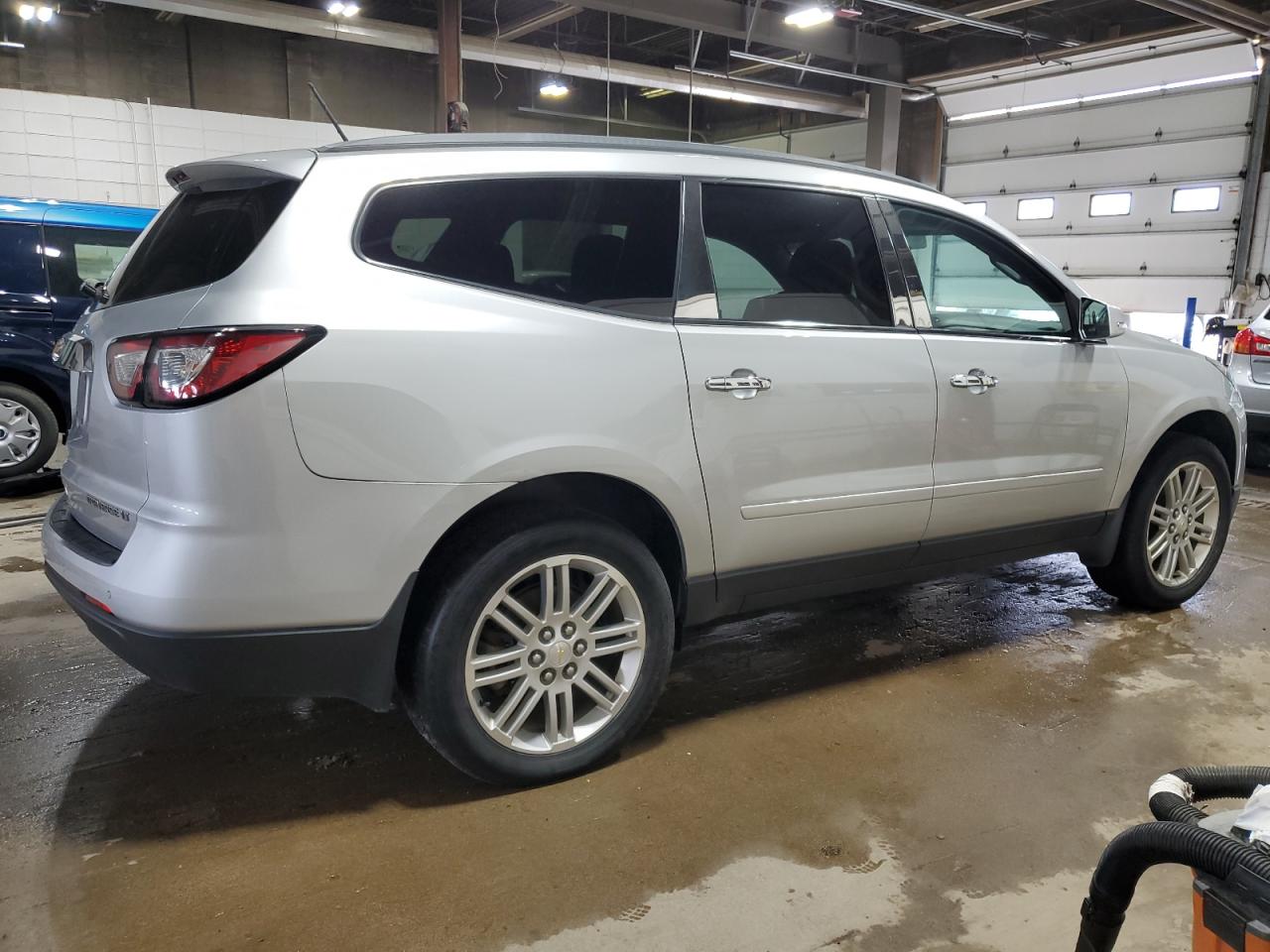 2015 Chevrolet Traverse Lt vin: 1GNKRGKD5FJ172798