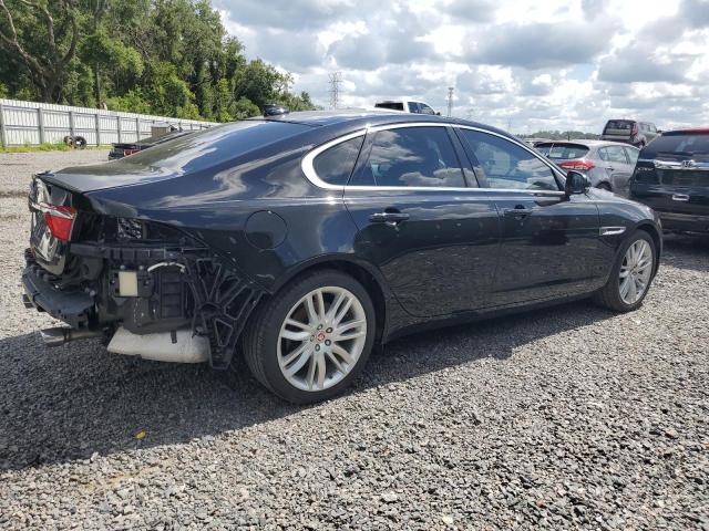 VIN SAJBE4BV3HCY29344 2017 Jaguar XF, Prestige no.3