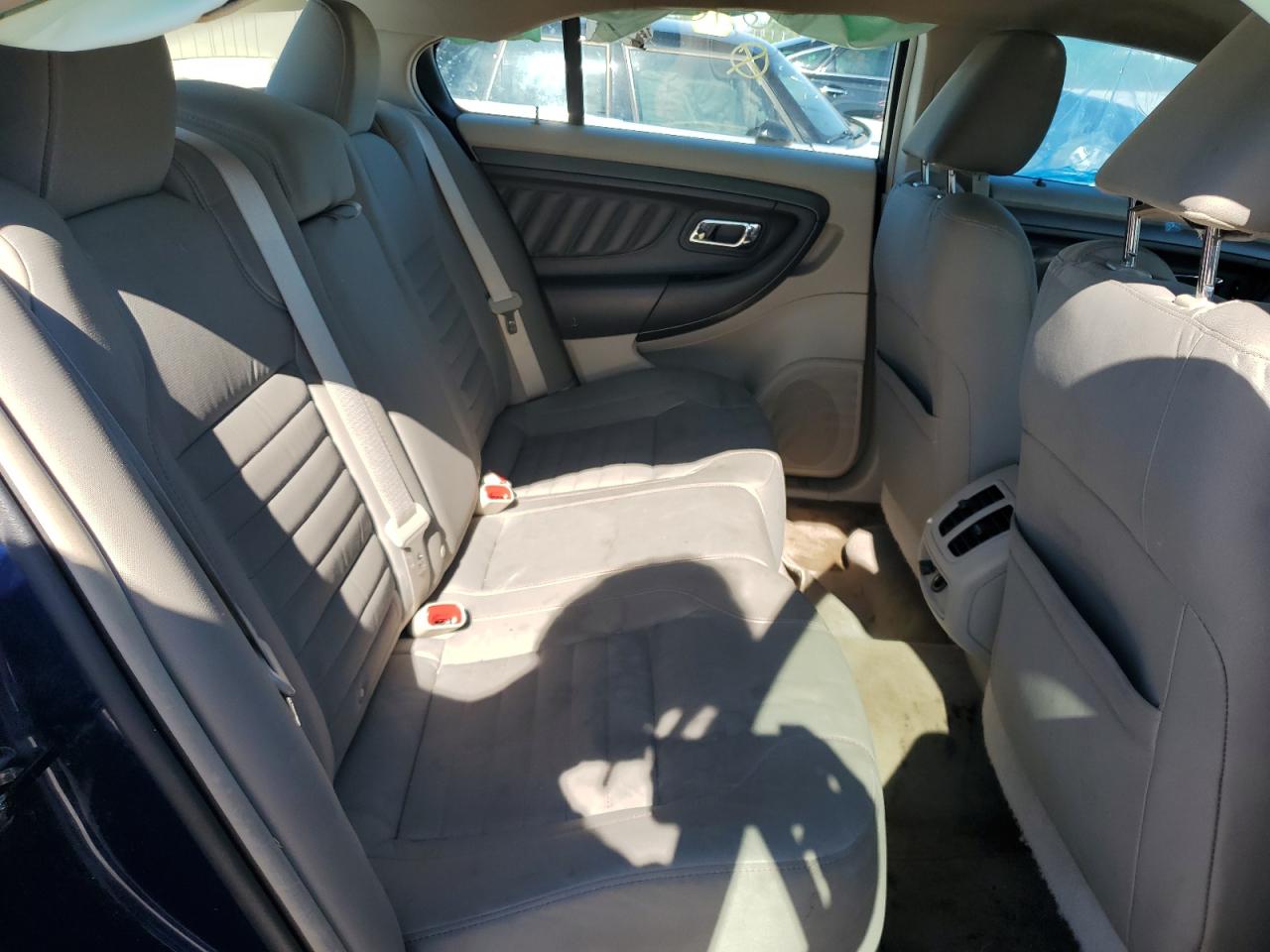 1FAHP2DW2CG117640 2012 Ford Taurus Se