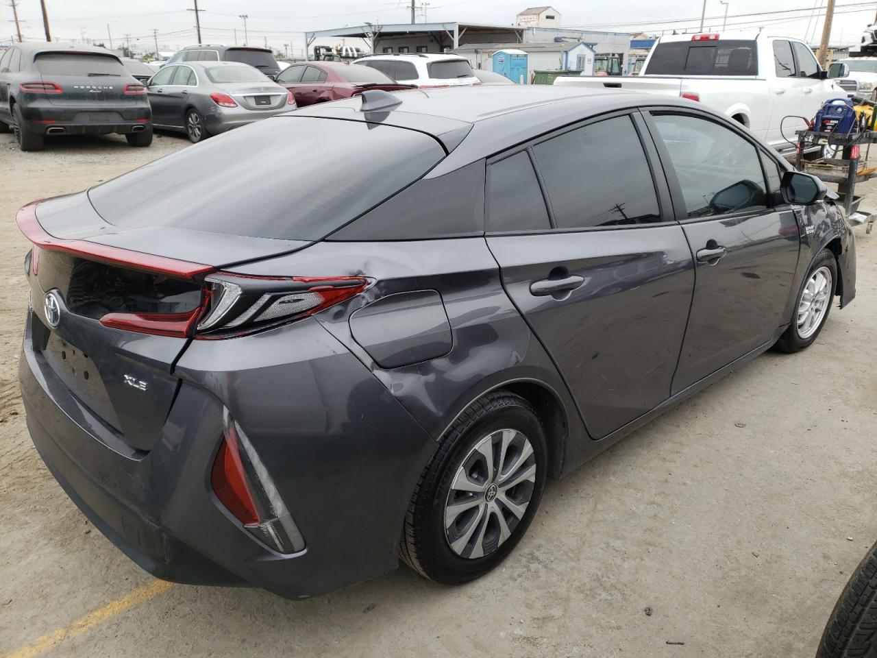 2022 Toyota Prius Prime Le vin: JTDKAMFP0N3228653