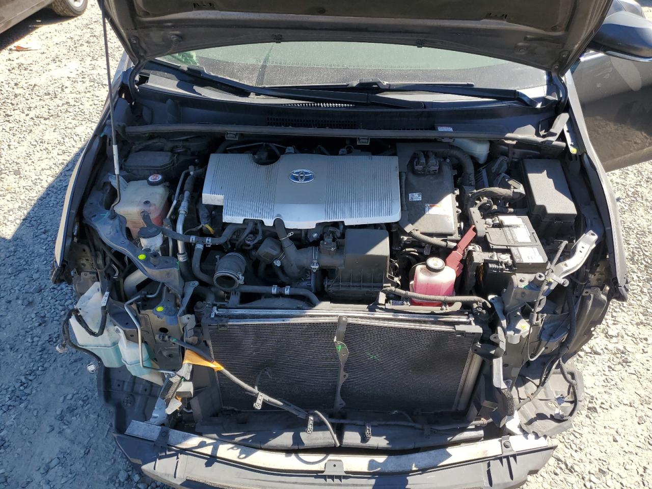 JTDKARFU1J3065945 2018 Toyota Prius