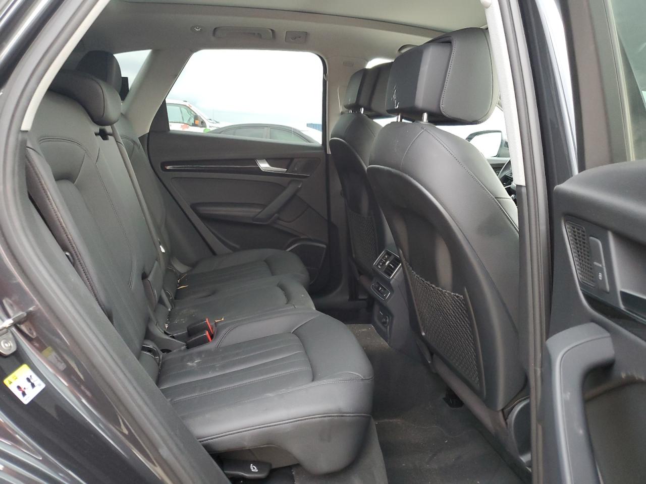 WA1BNAFY6K2048102 2019 Audi Q5 Premium Plus